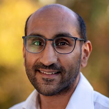 Dhanda Headshot Square V2