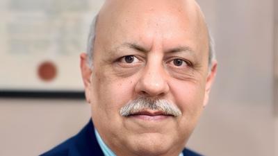 Dr Aziz (2)