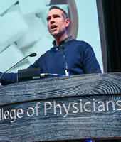 Commentary Pictures Chris V T